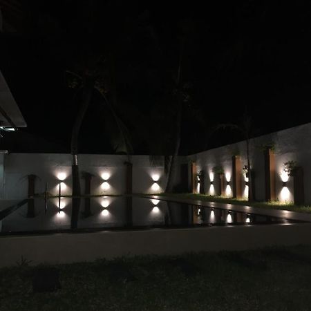 Brisa Marina Hotel Negombo Exterior photo